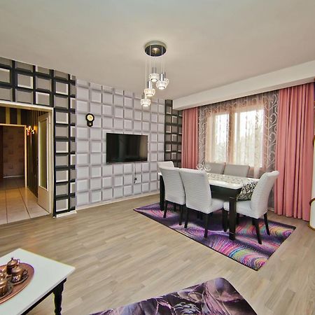 Perla 2-Bdrm In The Heart Of The City Varna Exterior foto